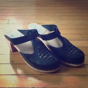 Maguba Nairobi Clogs